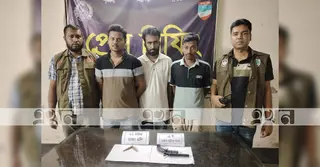 যশোরে অস্ত্র-গুলিসহ আটক ৩